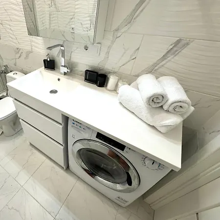 Aquamarine Apartment